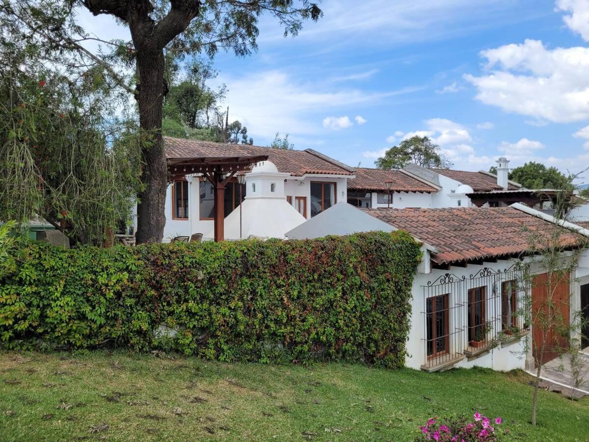 Вилла Amplia Casa Antigua Guatemala Con Pergola Y Jardin Экстерьер фото