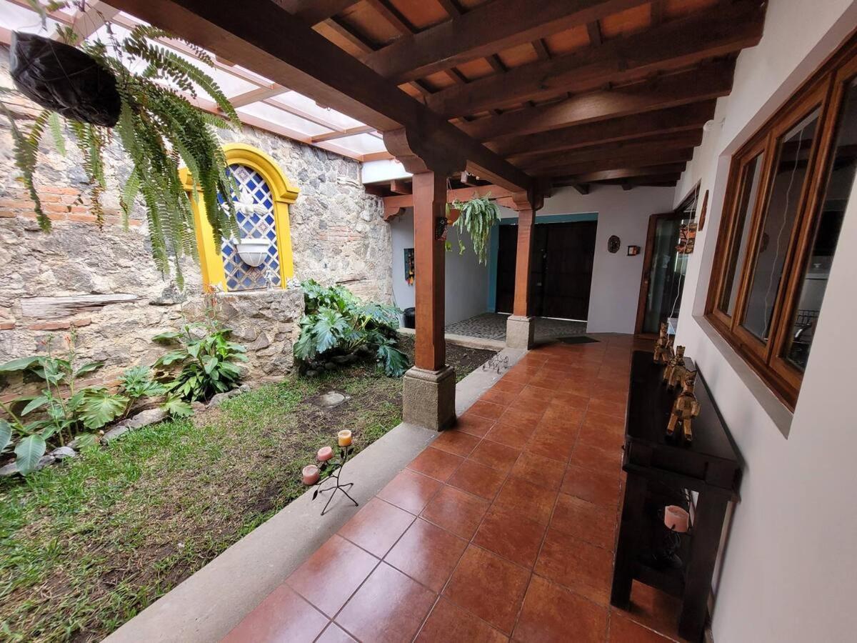 Вилла Amplia Casa Antigua Guatemala Con Pergola Y Jardin Экстерьер фото