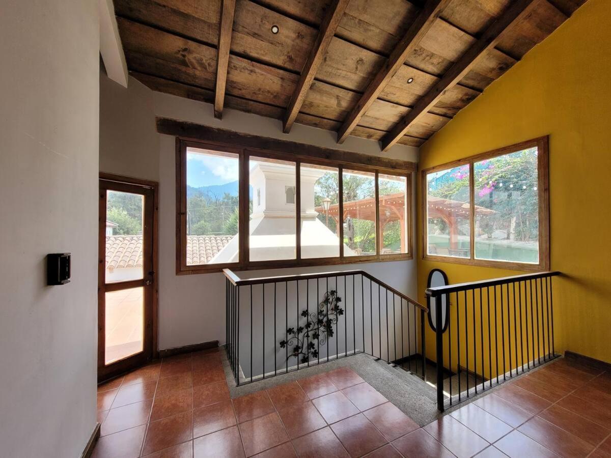 Вилла Amplia Casa Antigua Guatemala Con Pergola Y Jardin Экстерьер фото