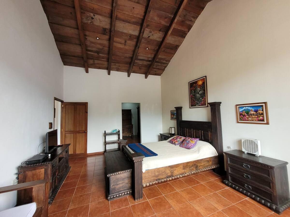Вилла Amplia Casa Antigua Guatemala Con Pergola Y Jardin Экстерьер фото