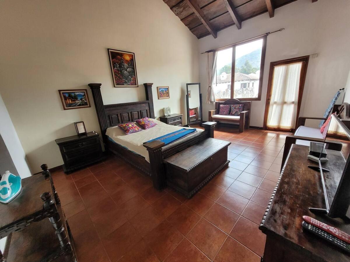 Вилла Amplia Casa Antigua Guatemala Con Pergola Y Jardin Экстерьер фото